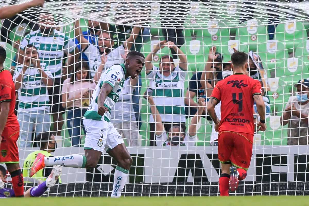 Santos derrota a Bravos y gana como local por primera vez en el Apertura 2021 Santos derrota a Bravos y gana como local por primera vez en el Apertura 2021