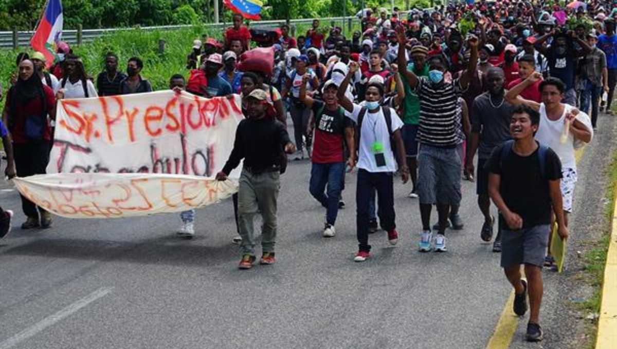 INM suspende a dos agentes federales por actos contra migrantes INM suspende a dos agentes federales por actos contra migrantes