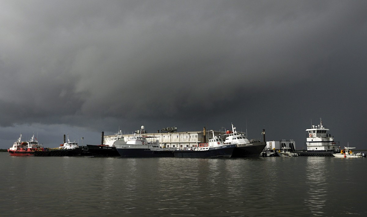 Advierten que Nicholas podría bordear costa de Tamaulipas como huracán