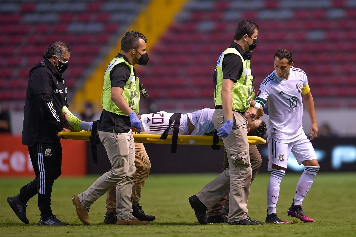 Revelan el parte médico de Alexis Vega tras lesionarse en el juego con Costa Rica Revelan el parte médico de Alexis Vega tras lesionarse en el juego con Costa Rica