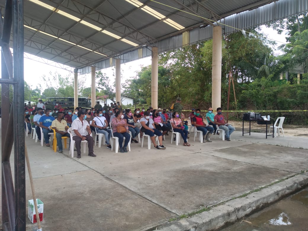 Extienden vacunación en la zona rural en Las Choapas