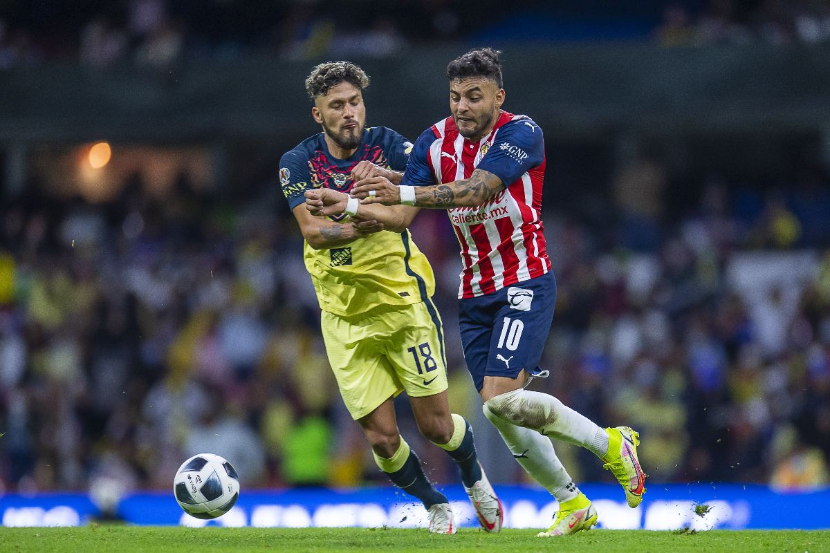 América y Chivas regalan movido empate en el Clásico Nacional América y Chivas regalan movido empate en el Clásico Nacional