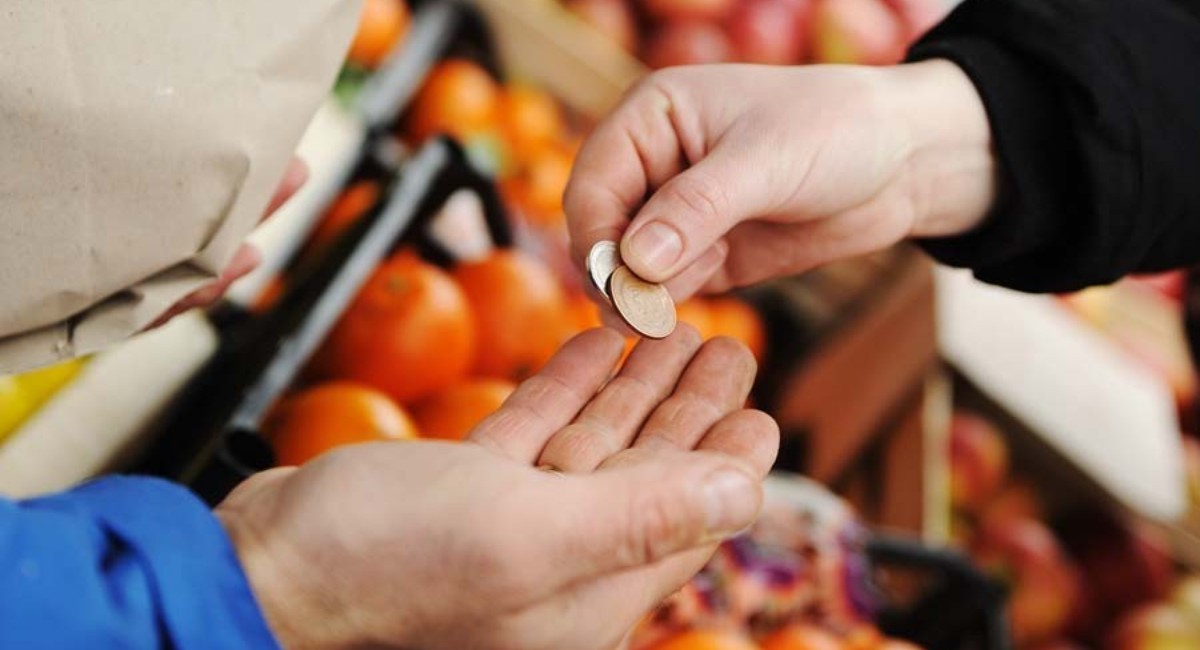 Cae confianza del consumidor nuevamente a niveles prepandemia durante agosto Cae confianza del consumidor nuevamente a niveles prepandemia durante agosto