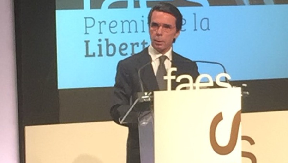 Morena llama “asno” a expresidente de España tras burlas a AMLO por exigir disculpa por la Conquista