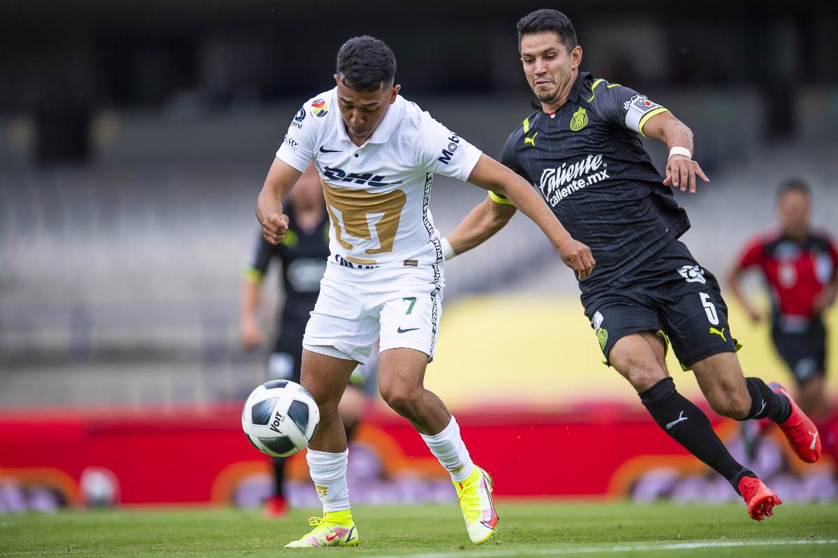 Pumas celebra 67 años de historia con aburrido empate frente a Chivas