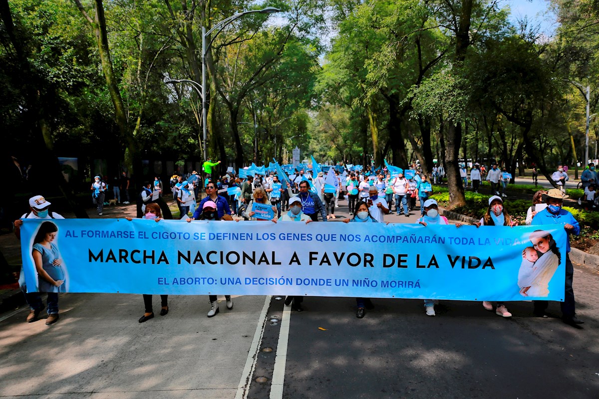 “Vida sí, aborto, no”: Miles de personas marchan en la CDMX en contra del aborto “Vida sí, aborto, no”: Miles de personas marchan en la CDMX en contra del aborto