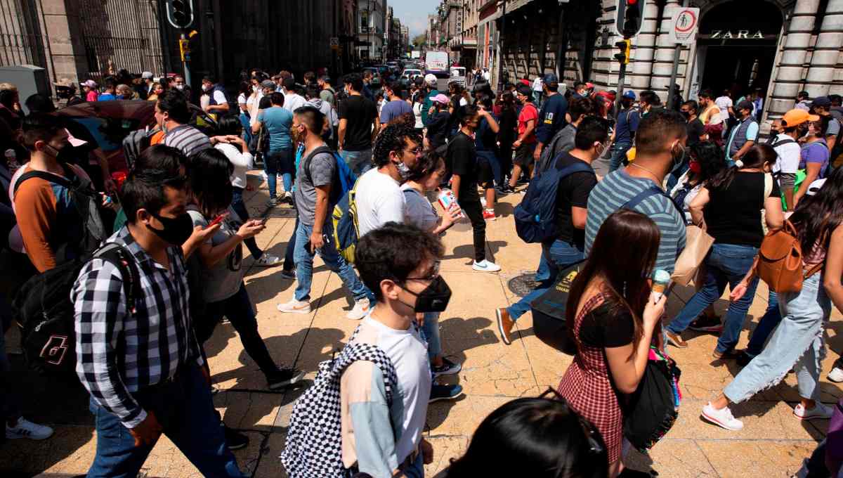 CDMX supera a ciudades como NY, París y Tokio en vacunación contra COVID-19
