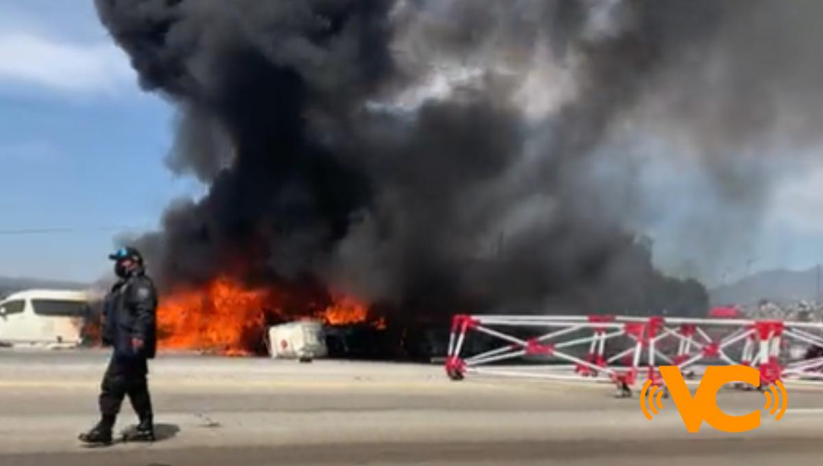 ¡Tragedia sobre ruedas! Choque múltiple en la autopista México-Puebla causa incendio (VIDEOS) ¡Tragedia sobre ruedas! Choque múltiple en la autopista México-Puebla causa incendio (VIDEOS)