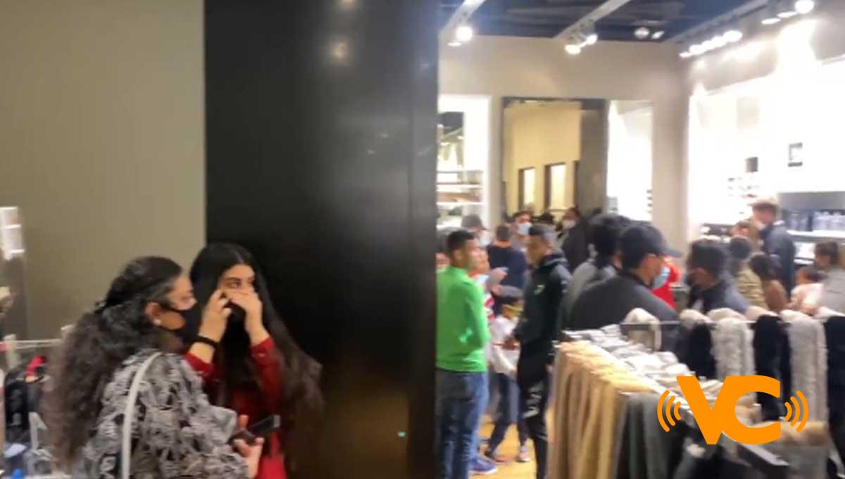 Black Friday: Tiroteo en centro comercial de Carolina del Norte deja tres heridos (VIDEO) Black Friday: Tiroteo en centro comercial de Carolina del Norte deja tres heridos (VIDEO)