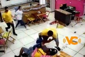 VIDEO. ¡Hasta con la silla! Empleados someten y golpean a ladrón que intentaba asaltar una heladería VIDEO. ¡Hasta con la silla! Empleados someten y golpean a ladrón que intentaba asaltar una heladería