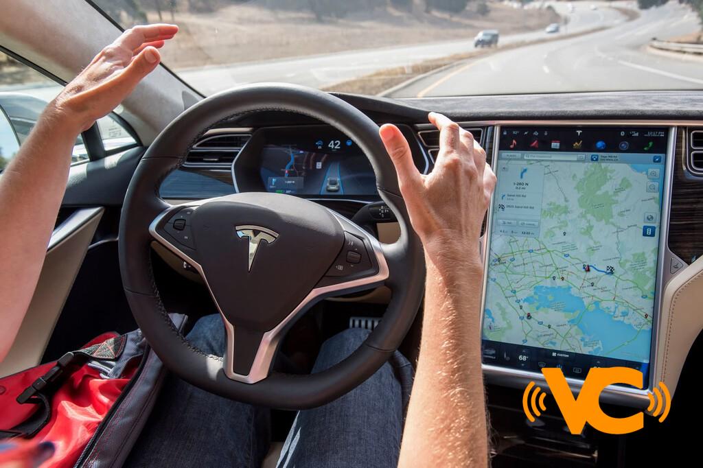 Un hombre manejaba su Tesla con el Autopilot activo, chocó contra un Civic y fallecieron dos personas; ahora lo han acusado de homicidio Un hombre manejaba su Tesla con el Autopilot activo, chocó contra un Civic y fallecieron dos personas; ahora lo han acusado de homicidio