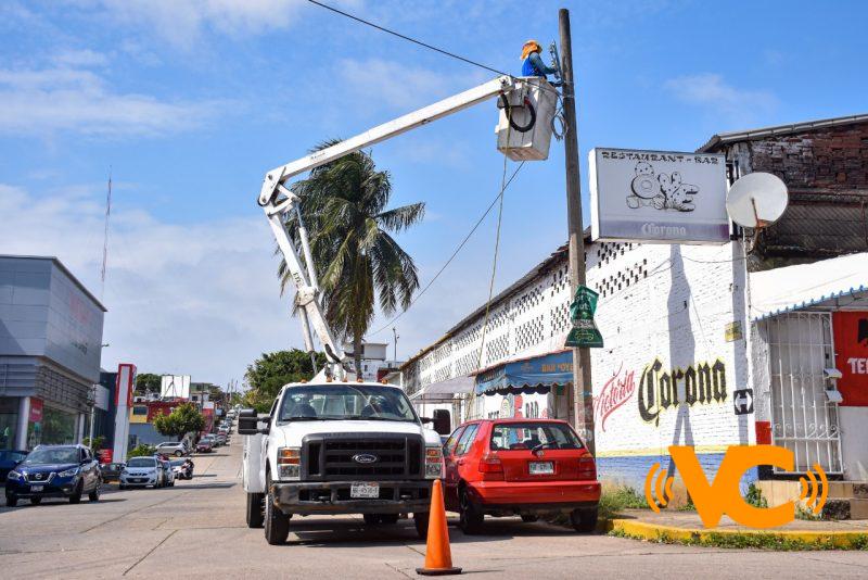 Se continúa trabajando en mejora del alumbrado público Se continúa trabajando en mejora del alumbrado público