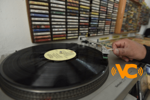 Adele impulsa las ventas de vinilos y CD en 2021 Adele impulsa las ventas de vinilos y CD en 2021