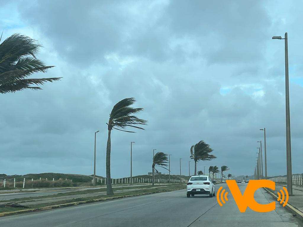 Aviso Especial por NORTE EXPLOSIVO con rachas de MAS de 105 km/h y masa de aire polar en Veracruz