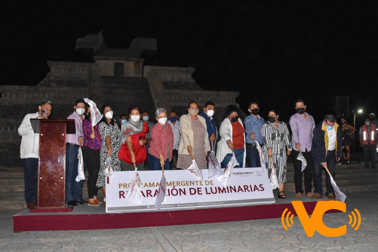 Ayuntamiento repara e instala luminarias en la ciudad Ayuntamiento repara e instala luminarias en la ciudad
