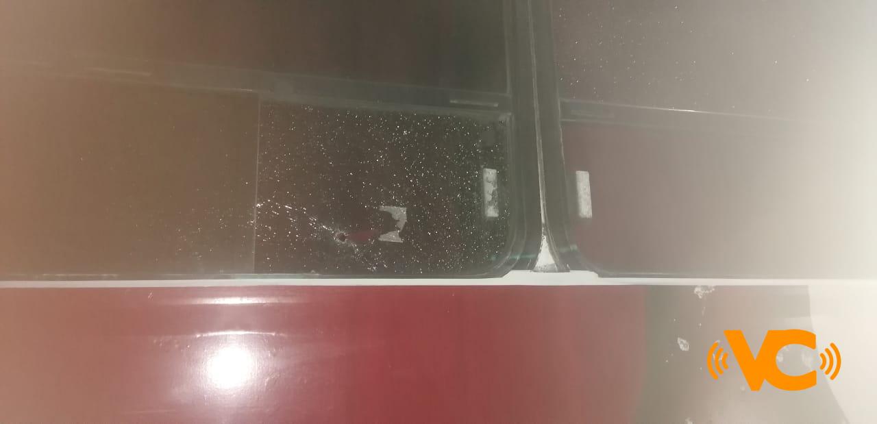 (VIDEO) ATAQUE ARMADO en OLMECA lado playa en COATZACOALCOS: rafaguean urbano mientras se ROBABAN OTRO