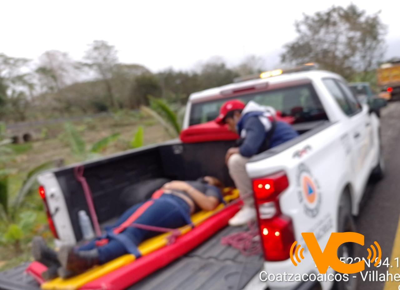 Cinco lesionados en accidente en la Coatzacoalcos-Cárdenas Cinco lesionados en accidente en la Coatzacoalcos-Cárdenas