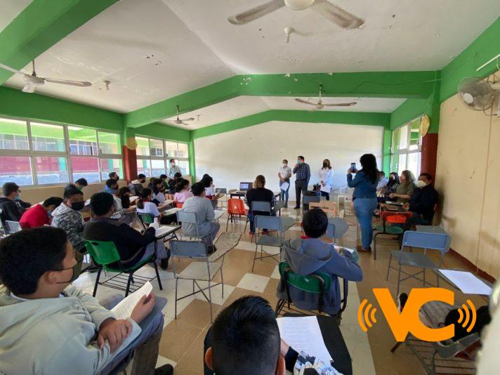 Estudiantes reciben pláticas de prevención de violencia en el noviazgo Estudiantes reciben pláticas de prevención de violencia en el noviazgo