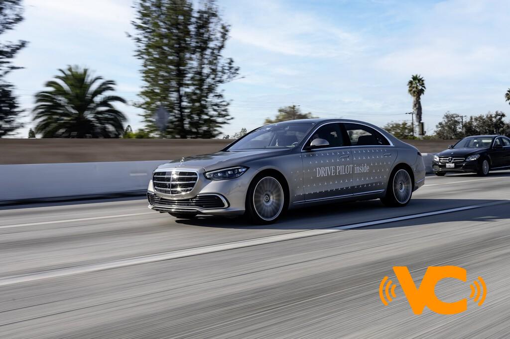 Mercedes alcanzó el Nivel 3 de conducción autónoma: ya puedes dejar de ver el camino y soltar el volante… bajo algunas circunstancias Mercedes alcanzó el Nivel 3 de conducción autónoma: ya puedes dejar de ver el camino y soltar el volante… bajo algunas circunstancias
