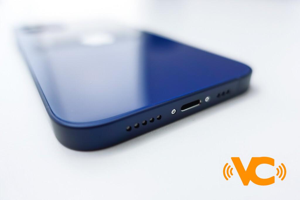 El «fin» del puerto Lightning del iPhone está cada vez más cerca: la Unión Europea está a favor del USB-C como puerto universal El «fin» del puerto Lightning del iPhone está cada vez más cerca: la Unión Europea está a favor del USB-C como puerto universal