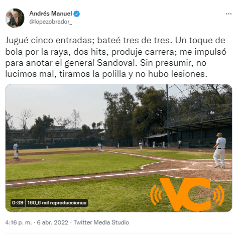 AMLO presume actuación en beisbol: «Produje carrera y el general me impulsó en otra»
