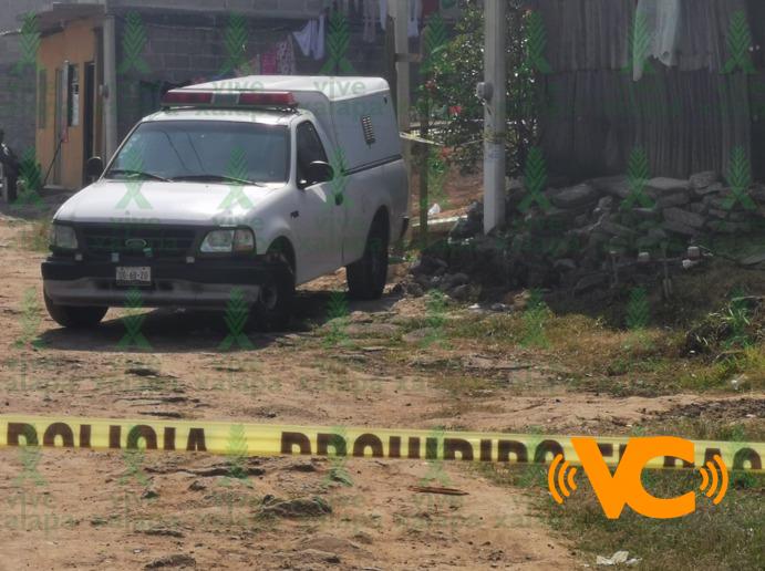Hallan cadáveres de un niño y sus dos padres, en la Antorchista de Xalapa Hallan cadáveres de un niño y sus dos padres, en la Antorchista de Xalapa