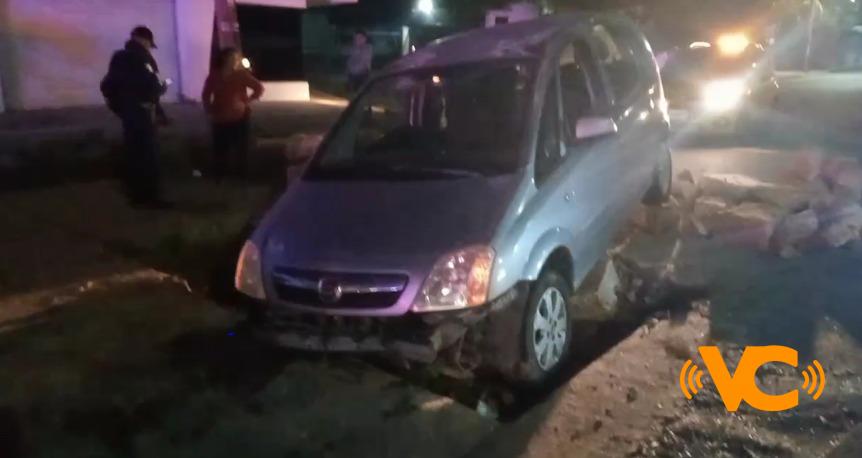 Obra pública sin señalamientos ocasiona la accidente, en Coatzacoalcos. Obra pública sin señalamientos ocasiona la accidente, en Coatzacoalcos.