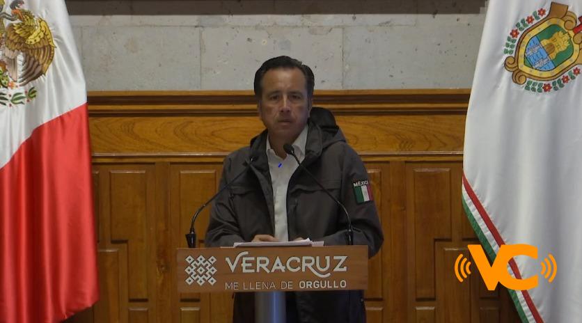 Cuitláhuac García reprueba que el grupo «MÁS» pida los 3 mil millones de pesos para entregar la concesión del manejo del agua, en el puerto de Veracruz. Cuitláhuac García reprueba que el grupo «MÁS» pida los 3 mil millones de pesos para entregar la concesión del manejo del agua, en el puerto de Veracruz.