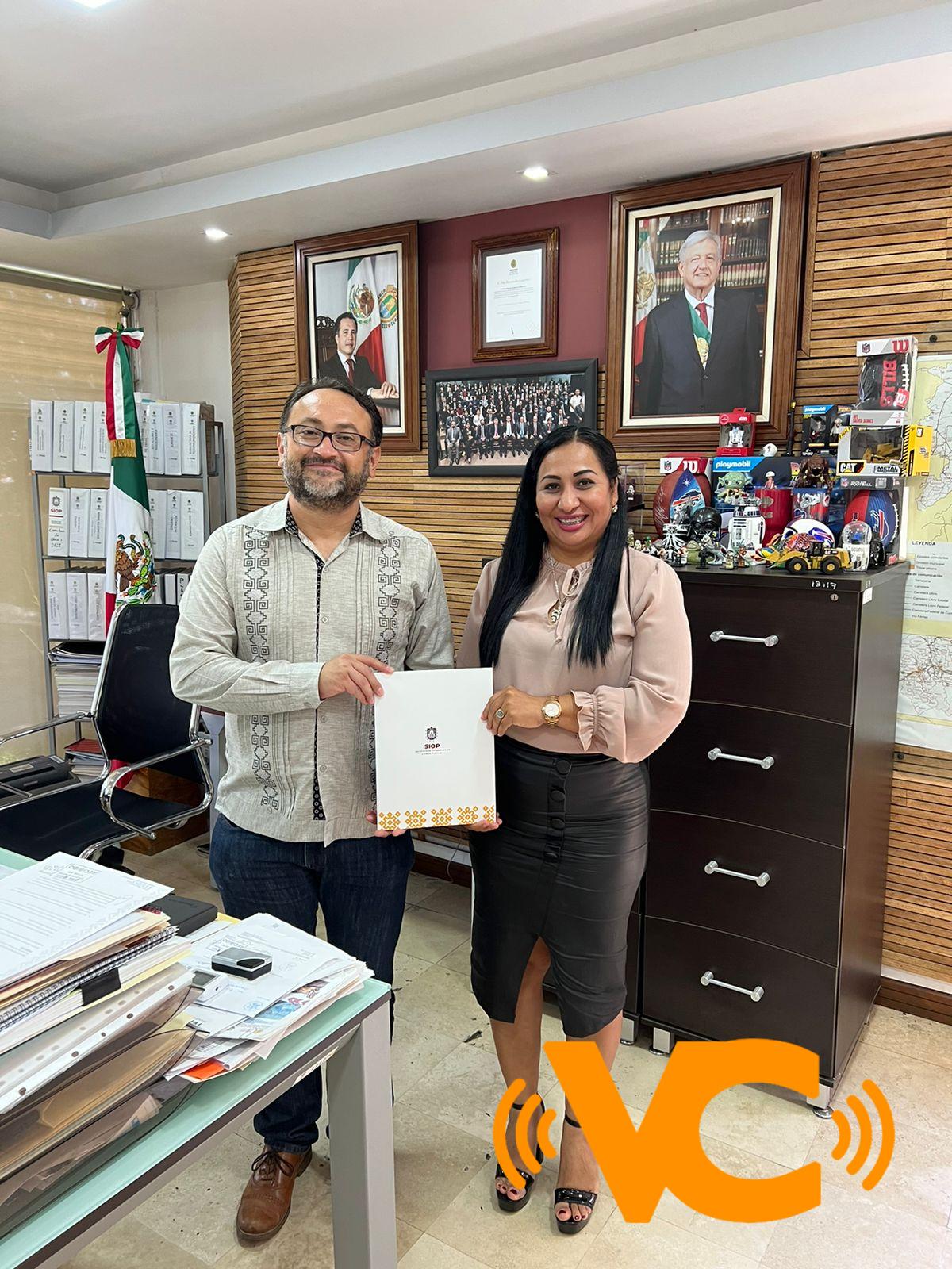 Proyecto del tramo carretero Isla-Entronque autopista, será una realidad: Liliana Castro Proyecto del tramo carretero Isla-Entronque autopista, será una realidad: Liliana Castro