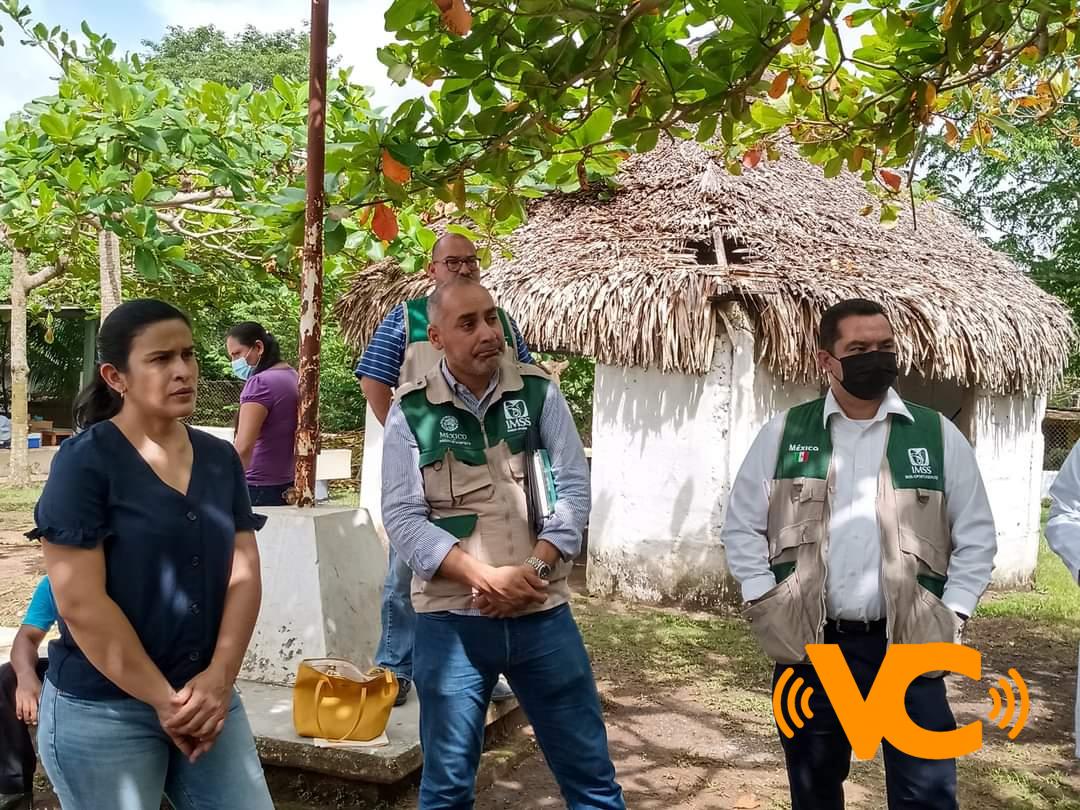 Constata Magaly Armenta los trabajos de la Unidad Médica Rural en localidad Cerritos en Chinameca Constata Magaly Armenta los trabajos de la Unidad Médica Rural en localidad Cerritos en Chinameca
