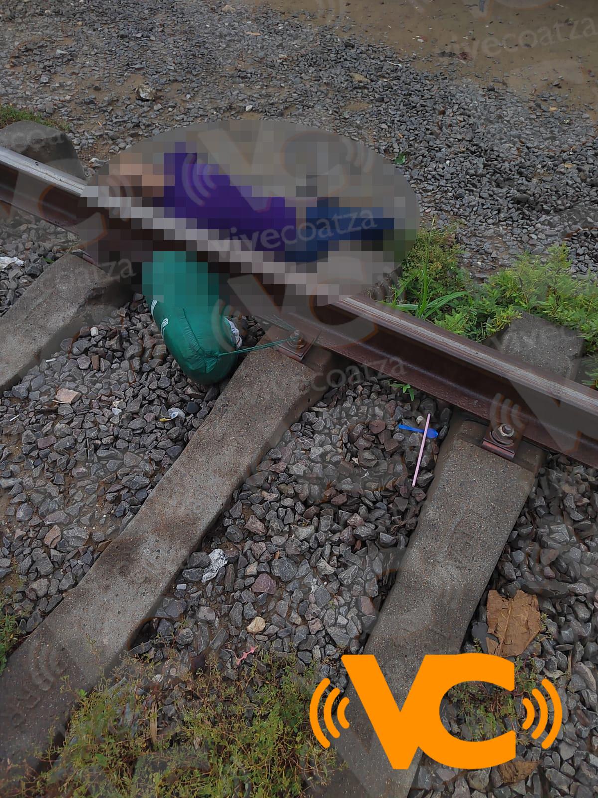 Muere migrante tras caer de La Bestia en la colonia Santa Rosa. Muere migrante tras caer de La Bestia en la colonia Santa Rosa.