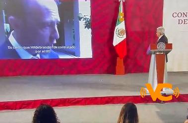 AMLO expone un vídeo que demuestra la contratación de Hildebrando por parte del ahora INE