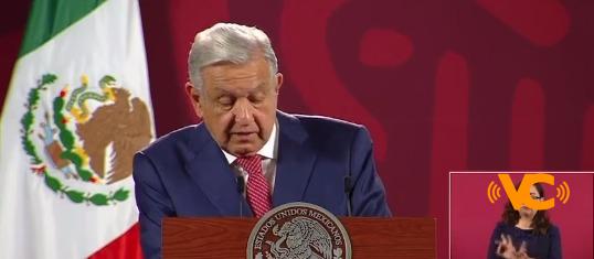 AMLO desmiente que los trabajos de rescate en Coahuila se hayan detenido AMLO desmiente que los trabajos de rescate en Coahuila se hayan detenido