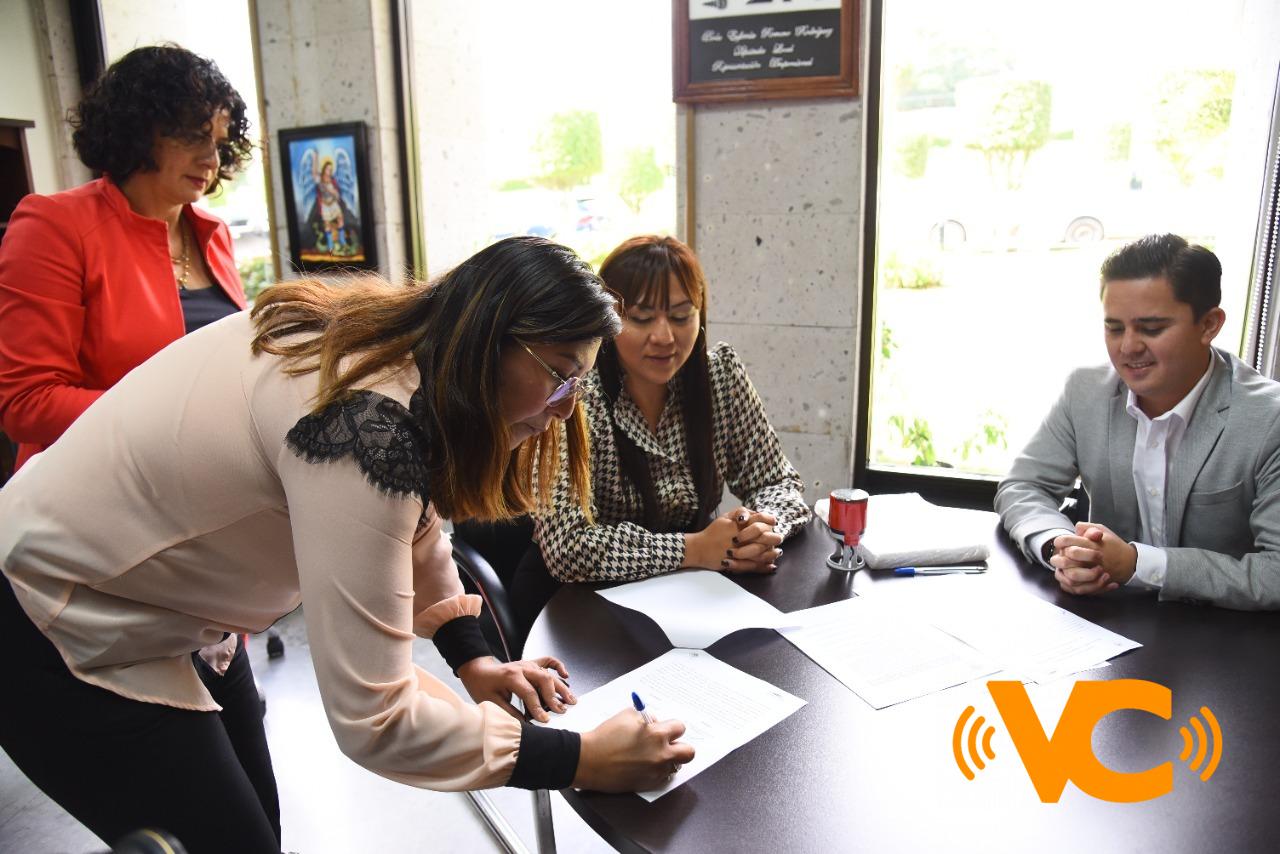 Realizan entrega-recepción de la Comisión de Administración y Presupuesto Realizan entrega-recepción de la Comisión de Administración y Presupuesto