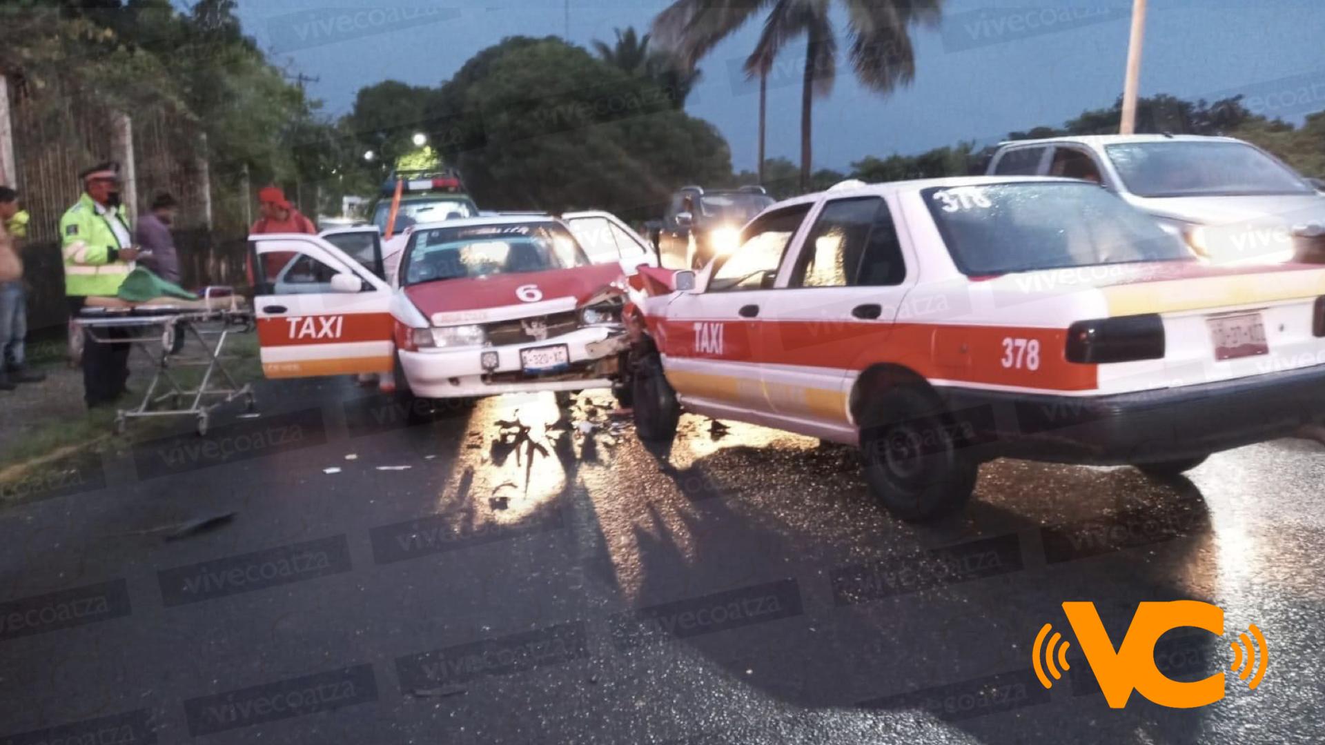 Choque de taxis dejó una persona herida Choque de taxis dejó una persona herida