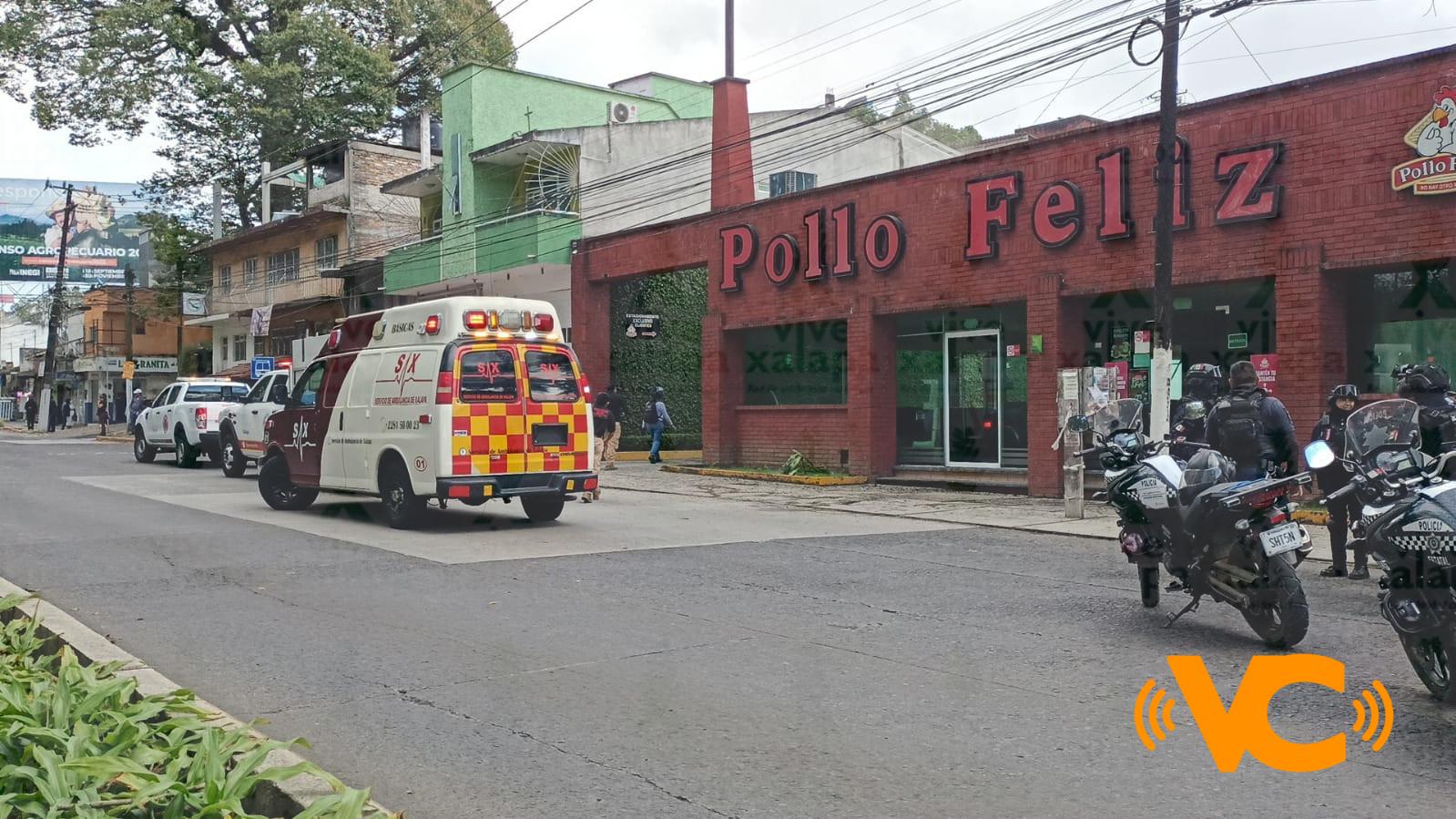 ¡Quedaron bien rostizados! Arde en llamas la chimenea de una pollería frente al Museo de Antropología de Xalapa ¡Quedaron bien rostizados! Arde en llamas la chimenea de una pollería frente al Museo de Antropología de Xalapa