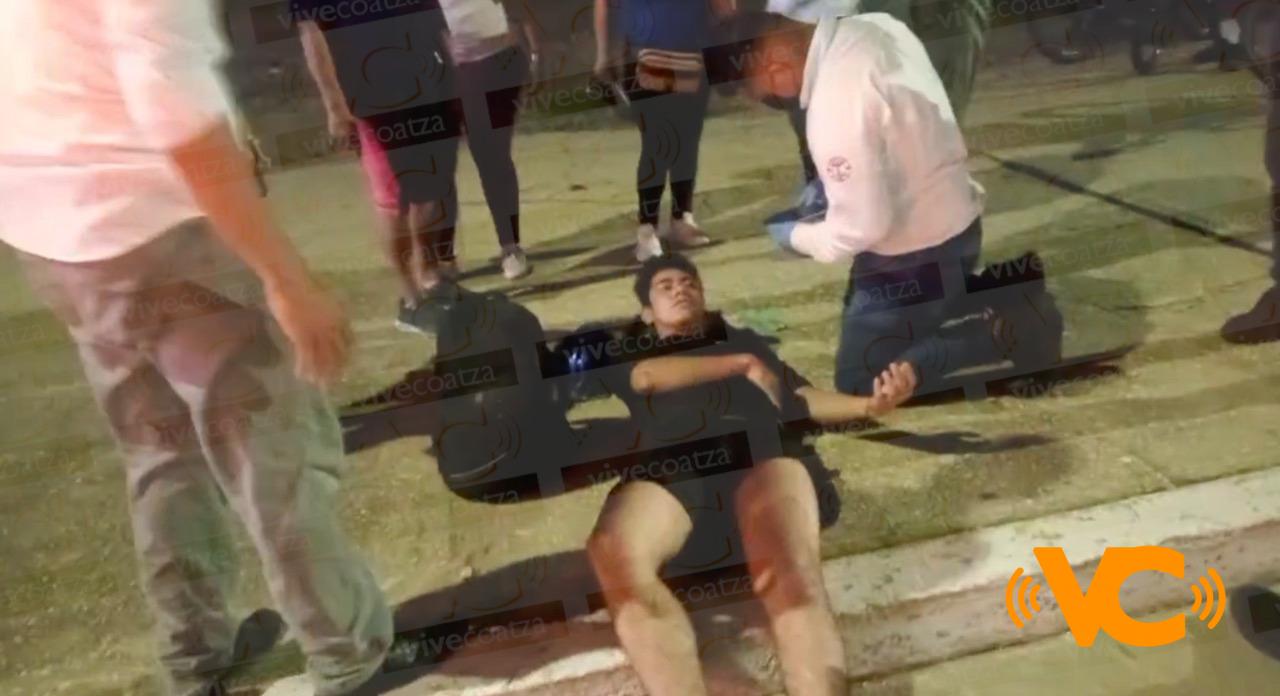 Sujeto arrolla a ciclista y choca contra un vehículo al intentar darse a la fuga en Coatzacoalcos Sujeto arrolla a ciclista y choca contra un vehículo al intentar darse a la fuga en Coatzacoalcos