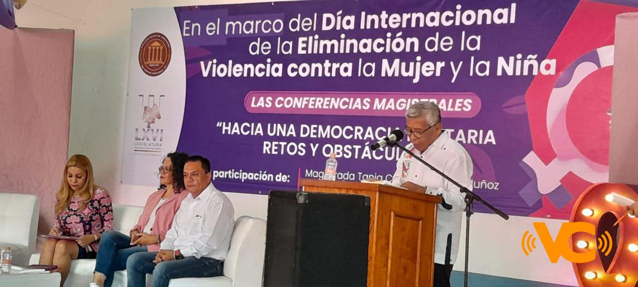 Basta de violencia contra la mujer y de servidores públicos indolentes: Genaro Ibáñez Basta de violencia contra la mujer y de servidores públicos indolentes: Genaro Ibáñez