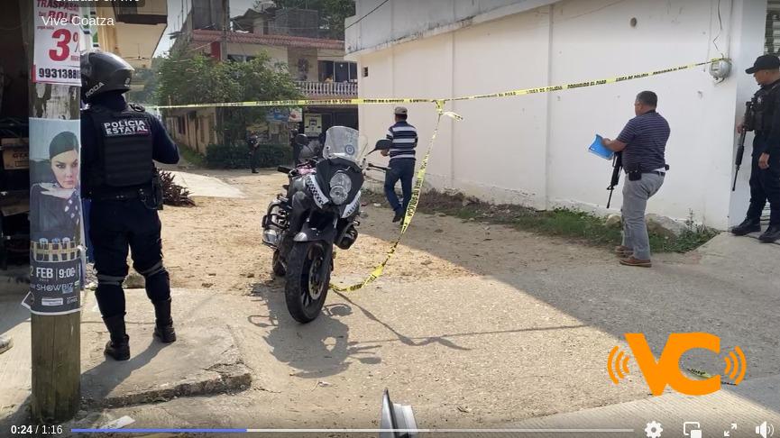 Persona baleada en la Avenida Justo Sierra en Minatitlán. Persona baleada en la Avenida Justo Sierra en Minatitlán.