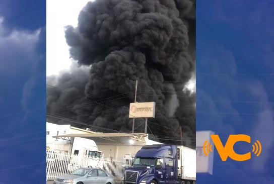 Se registra fuerte incendio en zona industrial en Tijuana Se registra fuerte incendio en zona industrial en Tijuana