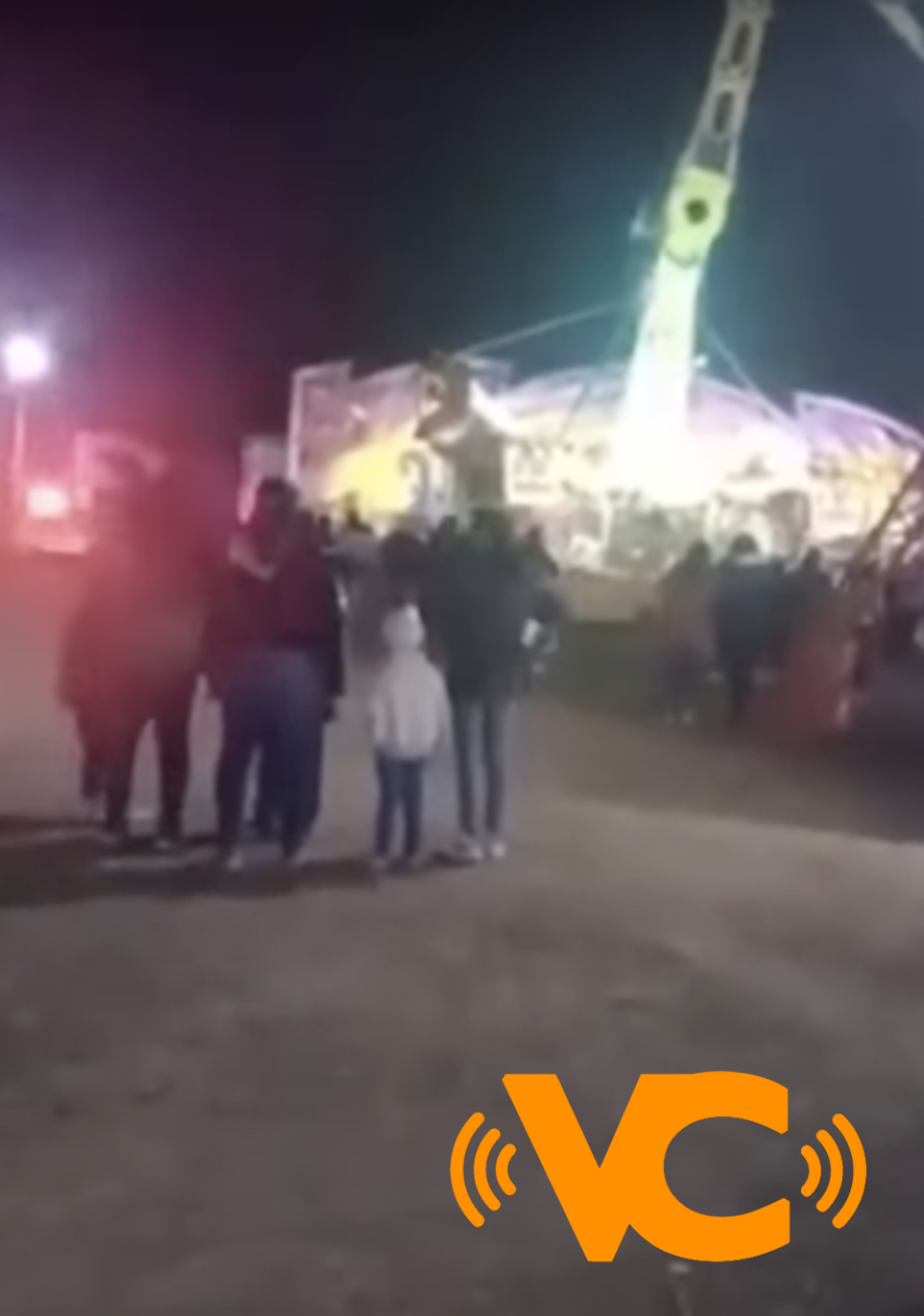 Menor sufre crisis nerviosa tras quedar suspendido en el aire por la falla de un juego mecánico Menor sufre crisis nerviosa tras quedar suspendido en el aire por la falla de un juego mecánico