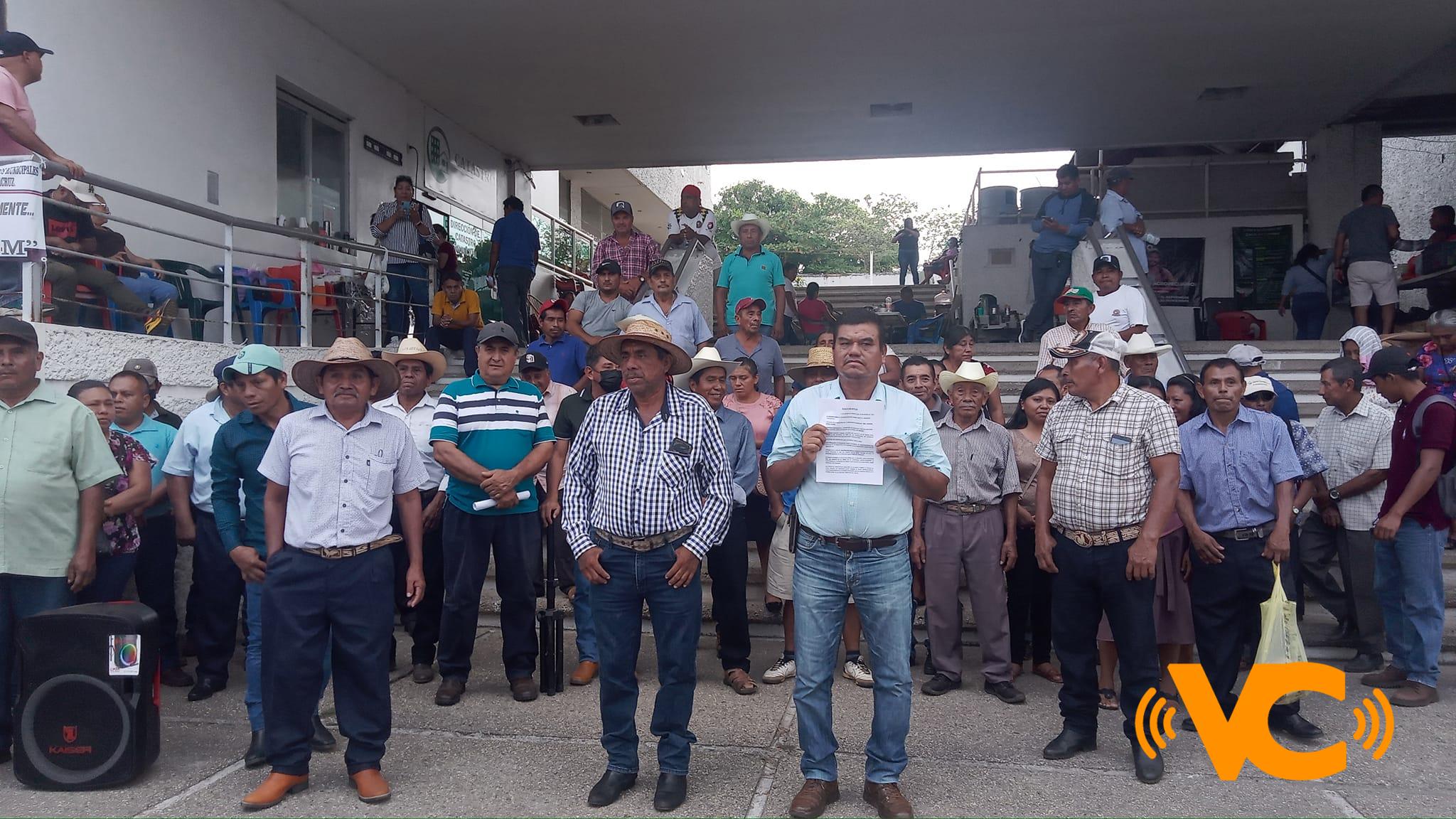 Tatahuicapan amenaza con dejar sin agua a Minatitlán si no se cumple compromiso de obras de infraestructura Tatahuicapan amenaza con dejar sin agua a Minatitlán si no se cumple compromiso de obras de infraestructura