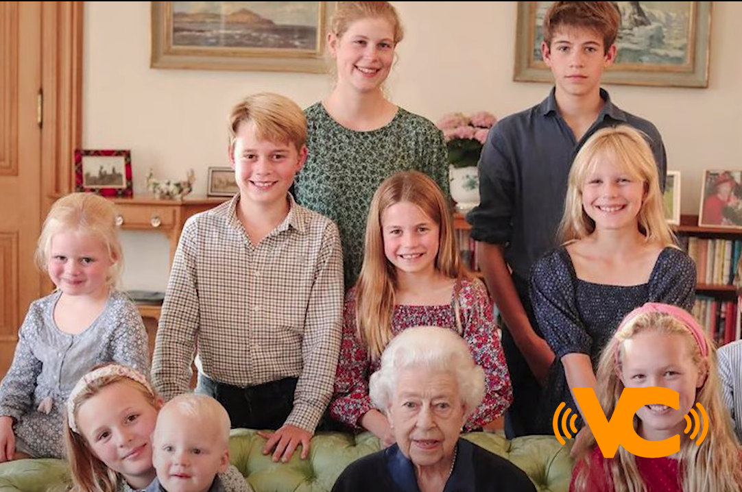 Revelan conmovedora foto de la Reina Isabel II con sus nietos y bisnietos en su cumpleaños 97 Revelan conmovedora foto de la Reina Isabel II con sus nietos y bisnietos en su cumpleaños 97