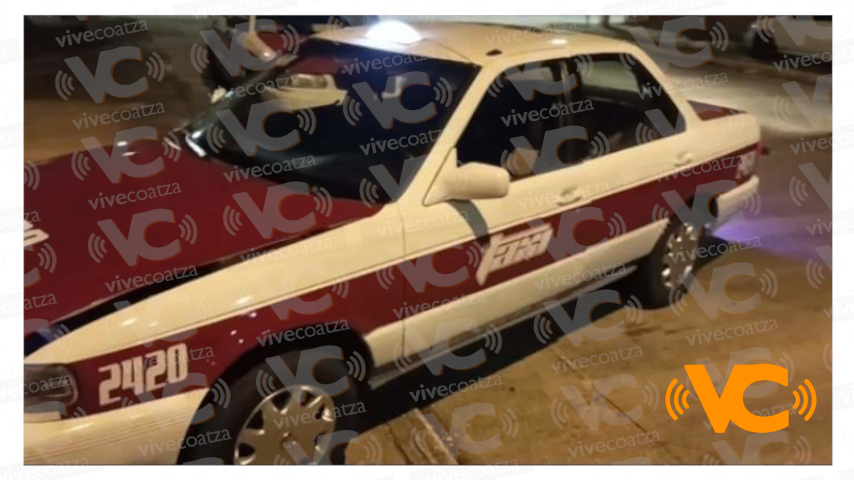 Roban taxi estacionado en la colonia Procoro Alor de Coatzacoalcos Roban taxi estacionado en la colonia Procoro Alor de Coatzacoalcos
