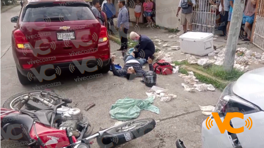 ¡Se quedaron sin tortillas! Accidente vial en la avenida Juan Escutia deja a un motociclista herido ¡Se quedaron sin tortillas! Accidente vial en la avenida Juan Escutia deja a un motociclista herido