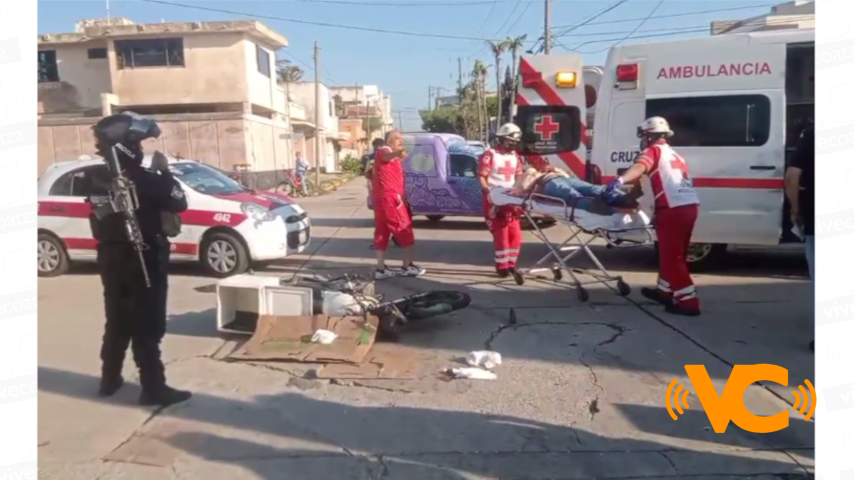 Choque entre una moto y una camioneta deja un lesionado en Coatzacoalcos Choque entre una moto y una camioneta deja un lesionado en Coatzacoalcos