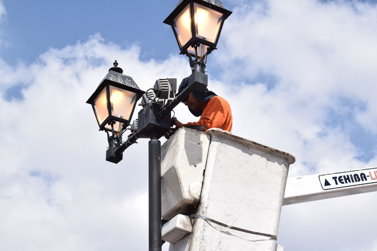 Imagen de Cuidamos el primer cuadro de la ciudad con orden y seguridad: Felifer Macías 8