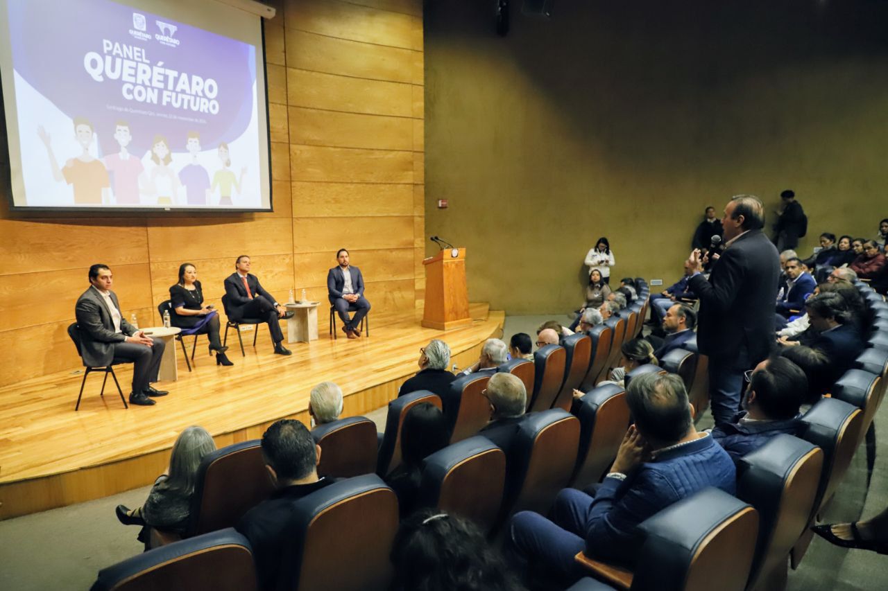 Imagen de Organiza Municipio de Querétaro, Panel Querétaro con Futuro 10