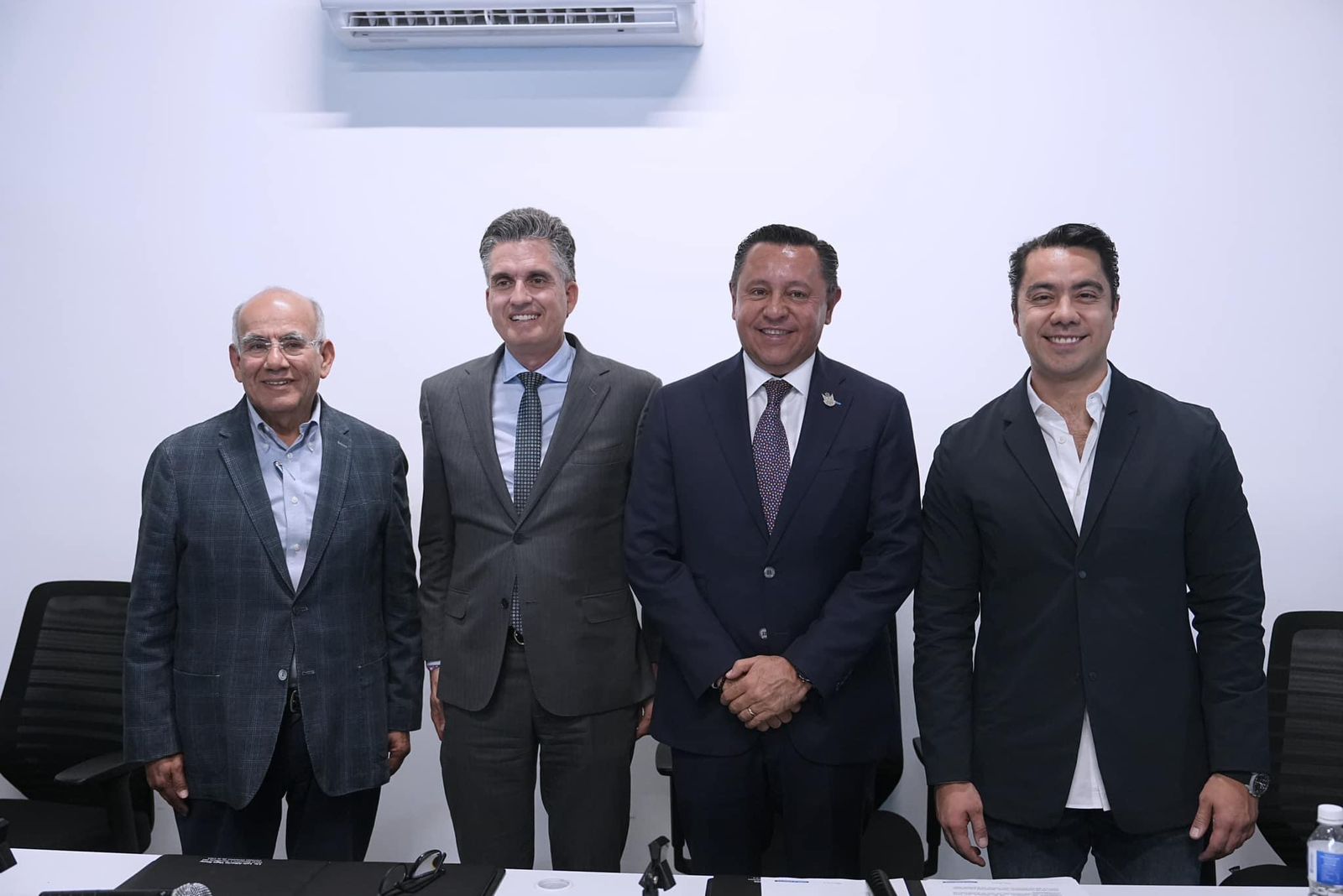 Imagen de Seamos equipo para mejorar el acceso al agua y la infraestructura hídrica en Querétaro: Felifer Macías 3