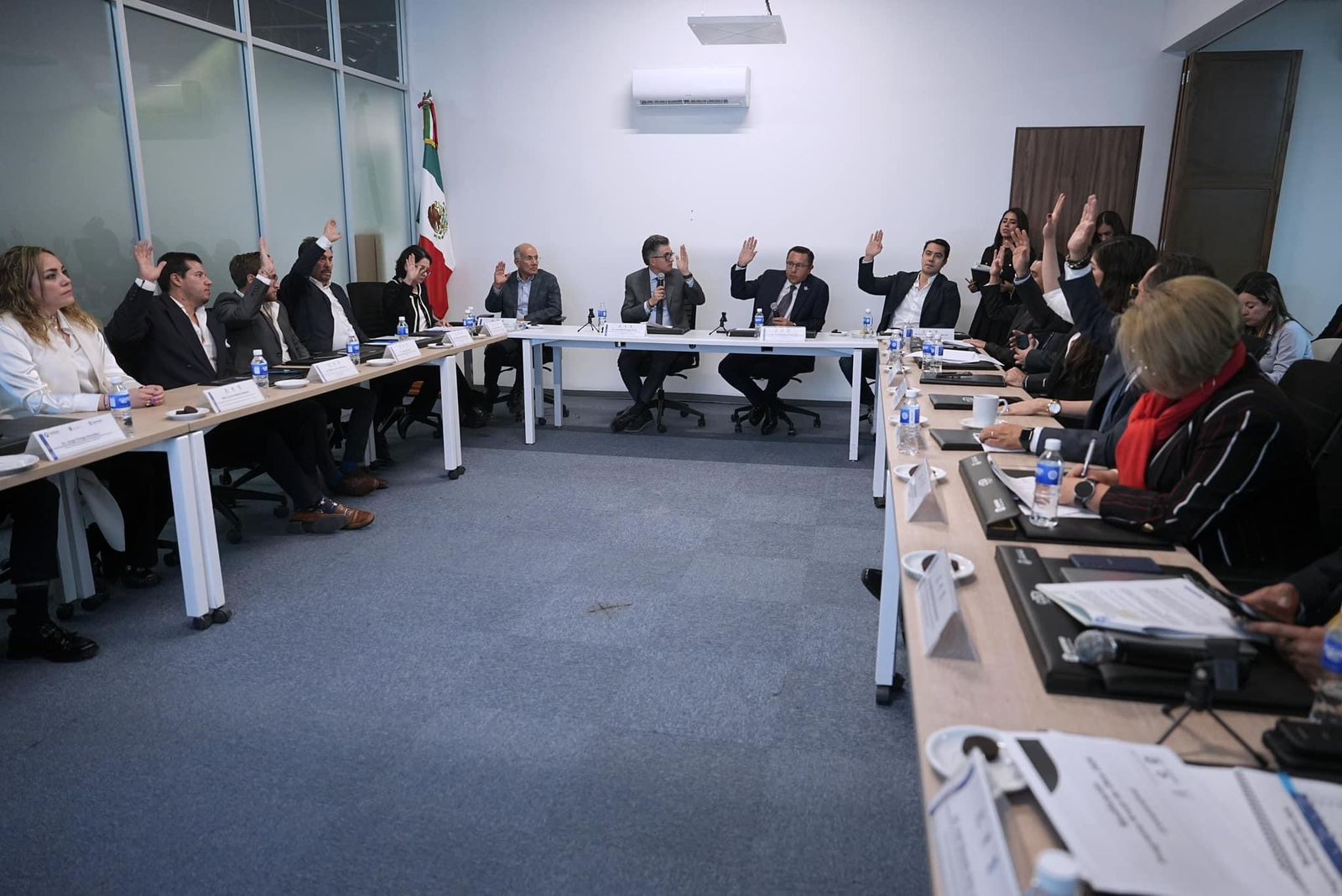 Imagen de Seamos equipo para mejorar el acceso al agua y la infraestructura hídrica en Querétaro: Felifer Macías 4